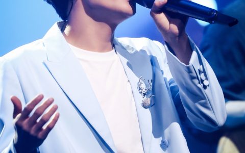 周深《亲爱的旅人啊》歌词